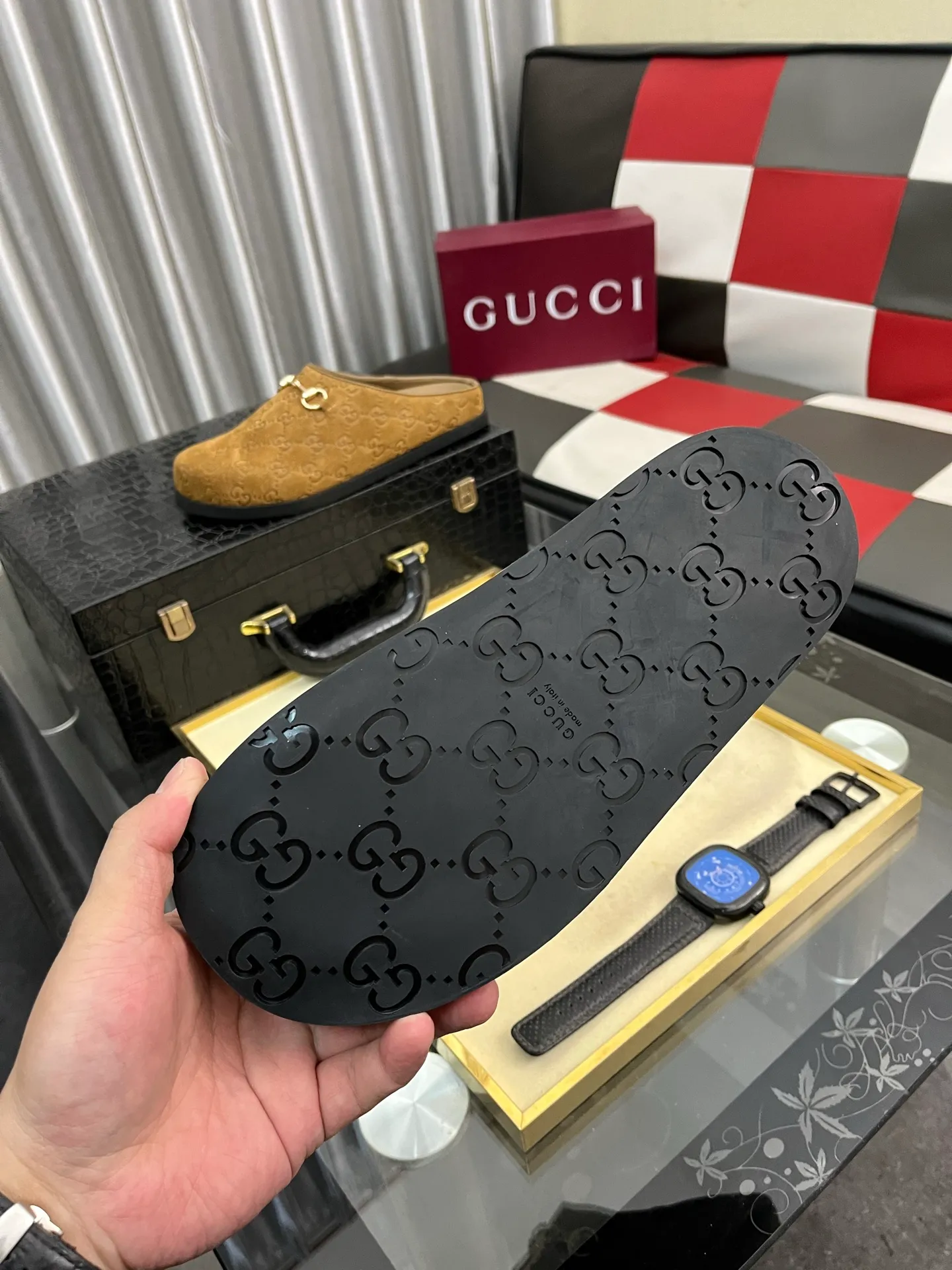 Ex-factory price: 420⌚️⌚️[Gucci] 2025 new season half-slip men's shoes, made of Italian imported first-layer frosted cowhide➕sheepskin lining, original hardware buckle, original combination wear-resistant outsole, real shot 🎬 Very comfortable on the feet, size 38-44